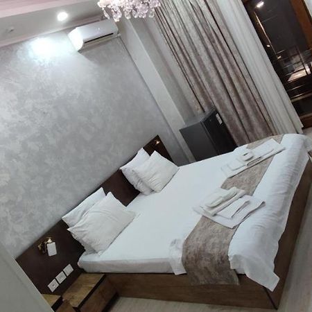 Art Rakat Hotel Tashkent Bagian luar foto