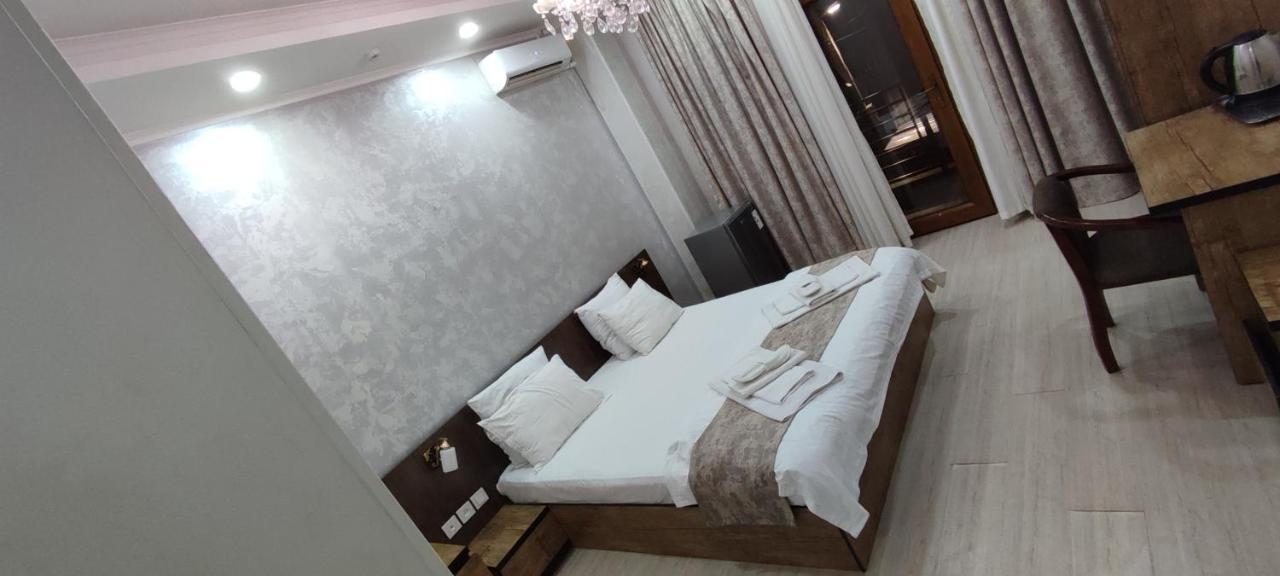 Art Rakat Hotel Tashkent Bagian luar foto