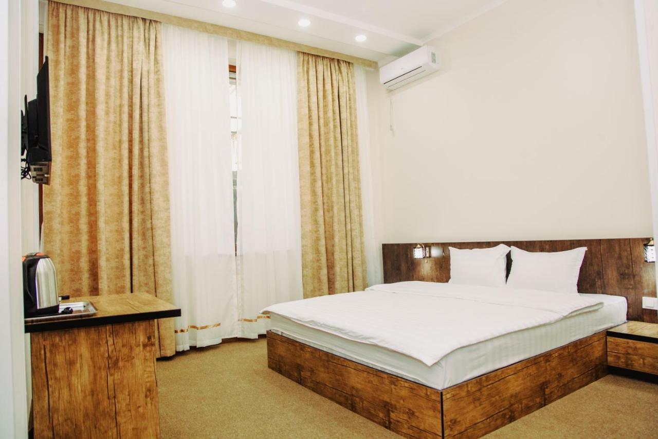Art Rakat Hotel Tashkent Bagian luar foto